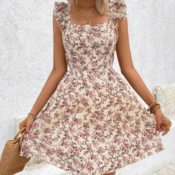 Floral Printed Hollow Out Hem Ruffle Trim Decorated Dress - Picture 6 of 6